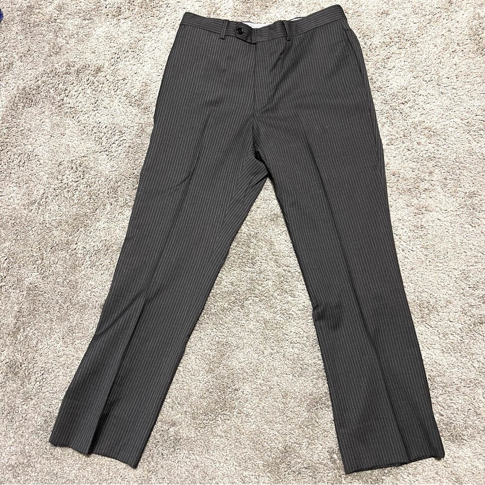 Tommy Hilfiger 33x30 black w/ white pinstripe dress slacks 100% wool 👌